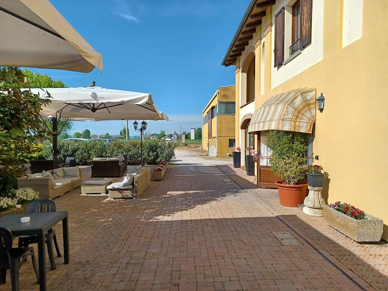 Agriturismo Antico Noce in Granarolo del l'Emilia, Italy