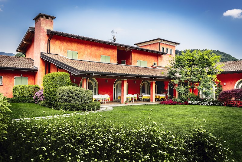 Albergo Ristorante Al Poggio Verde in Brescia, Italy