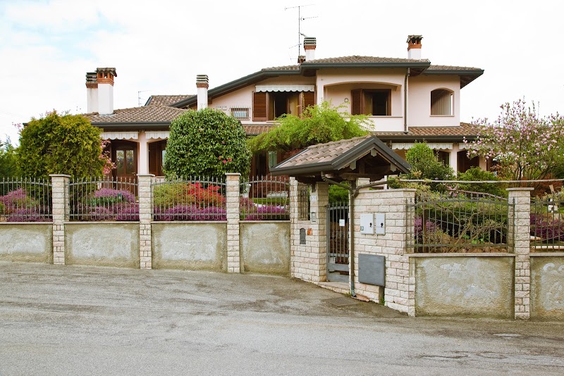B&B Il Poggio Malpensa in Somma Lombardo, Italy