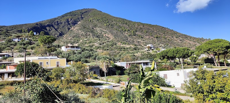 B&B Villino Miraglia in Barcellona-Pozzo di Gotto, Italy