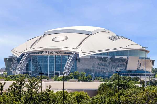 Baymont by Wyndham Arlington at Six Flags Dr in Arlington, Texas, United States