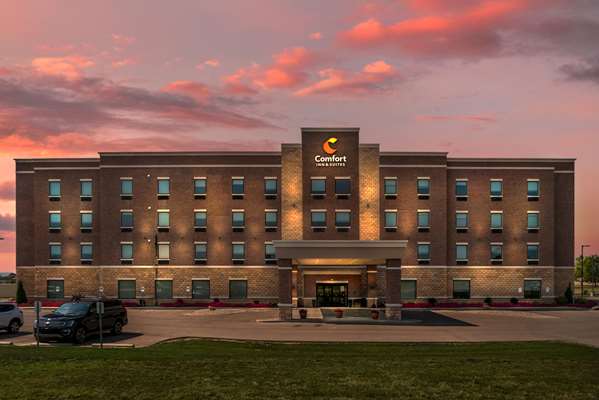 Comfort Inn & Suites in Adrian, Michigan, United States