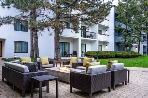 Courtyard by Marriott Chicago Addison in Addison, Illinois, United States