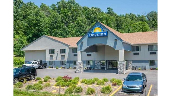Days Inn by Wyndham Ashland in Ashland, Kentucky, United States