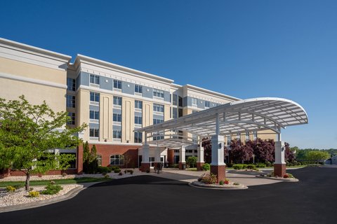 Delta Hotels by Marriott Huntington Mall in Barboursville, West Virginia, United States