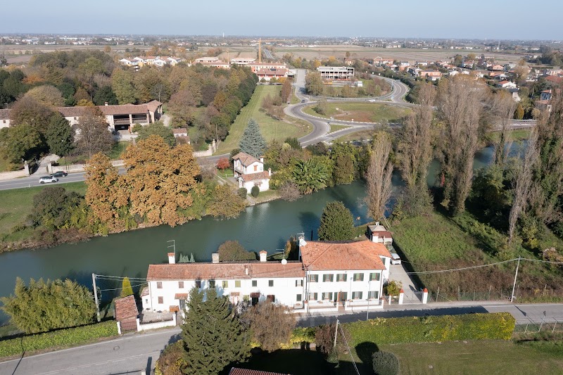 Dimora Naviglio in Dolo, Italy