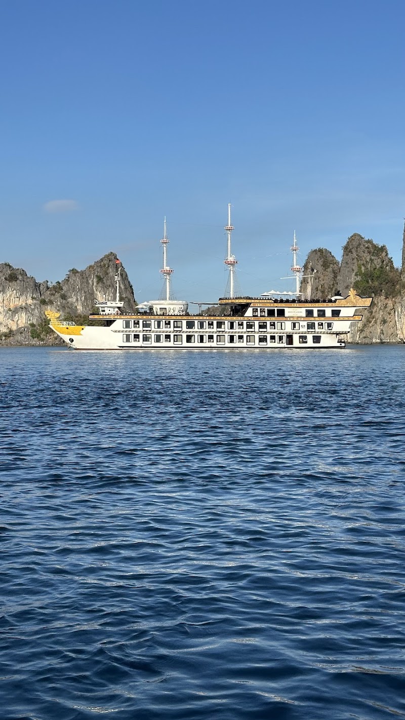 Dragon Legend Cruise in Ha Long, Vietnam