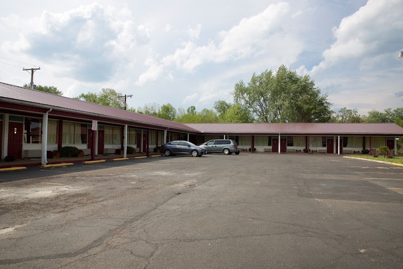 Highlander Motel in Athens, Ohio, United States