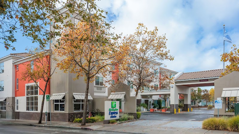 Holiday Inn Express & Suites Berkeley in Albany, California, United States