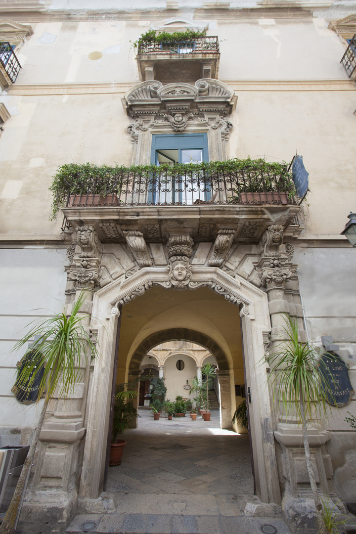 Hotel Ai Lumi in Trapani, Italy