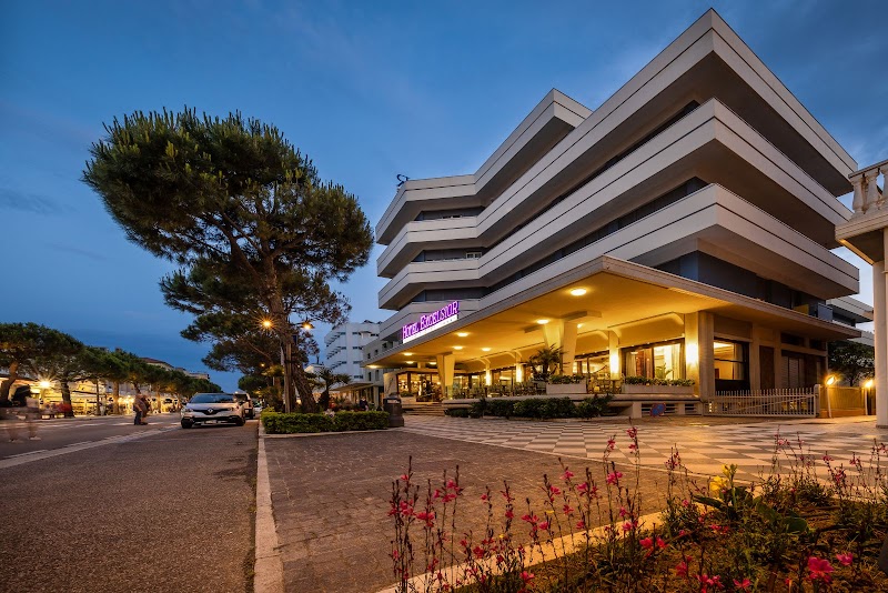 Hotel Excelsior in Cesenatico, Italy