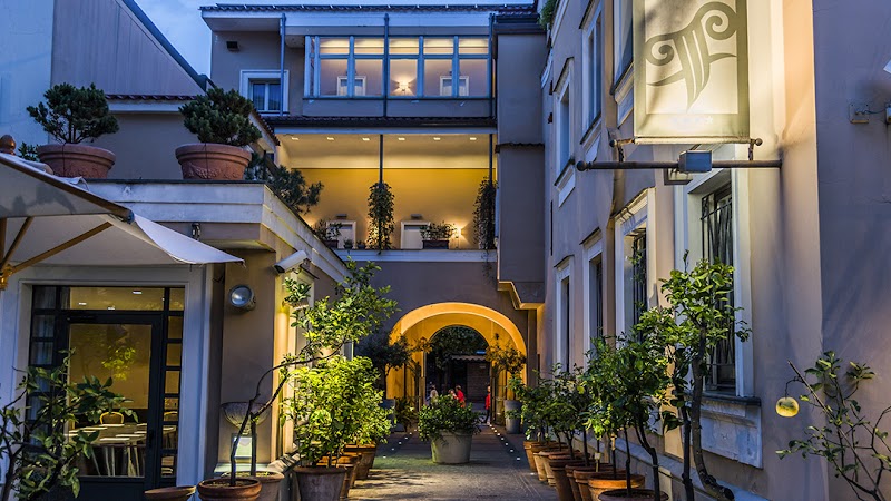 Hotel Forum in Pompei, Italy