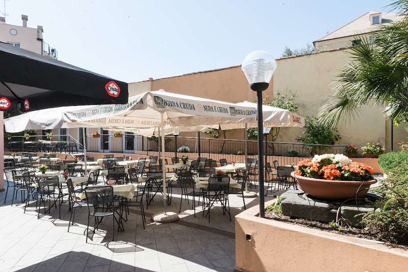 Hotel Giardino del Sole in Savona, Italy