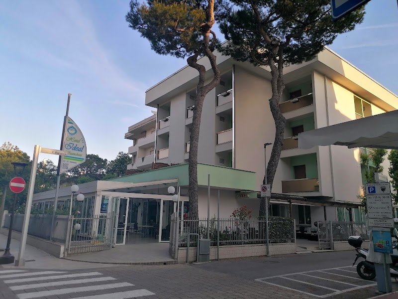 Hotel Ideal Bianchini in Riccione Marina, Italy
