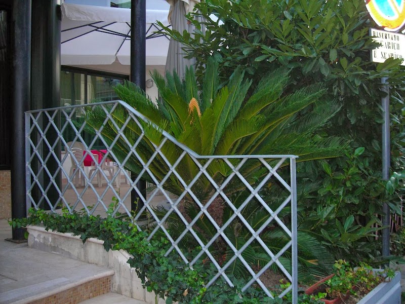 Hotel La Perla in Roseto degli Abruzzi, Italy