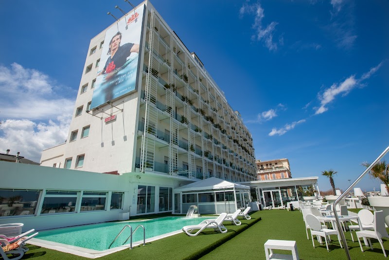 Hotel Mediterraneo in Riccione Marina, Italy