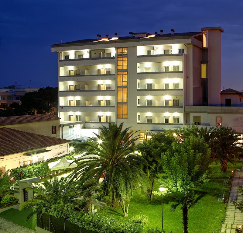 Hotel Palace Magnolia in Tortoreto, Italy