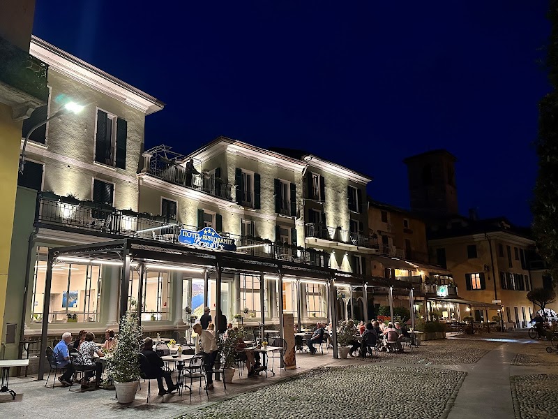 Hotel Pesce D'Oro in Verbania, Italy