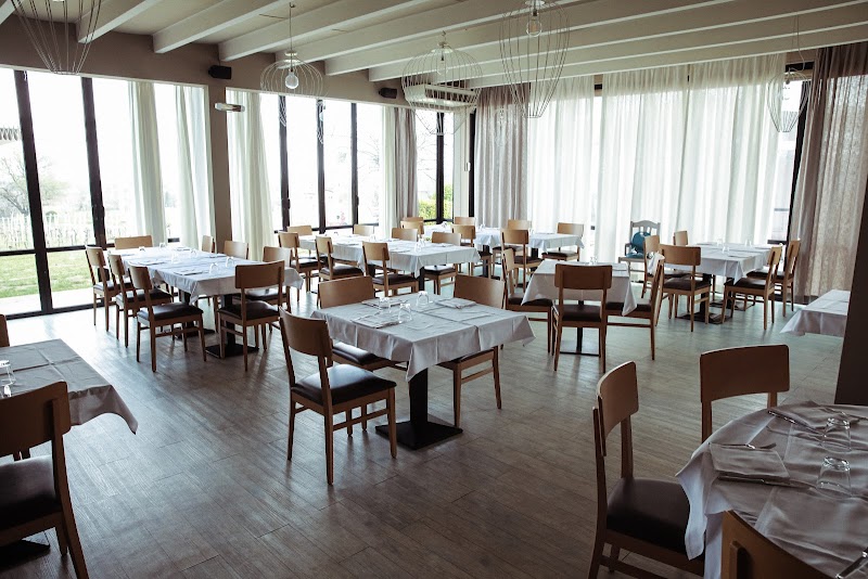 Hotel Ristorante Ca' Bianca in Castelfranco Emilia, Italy