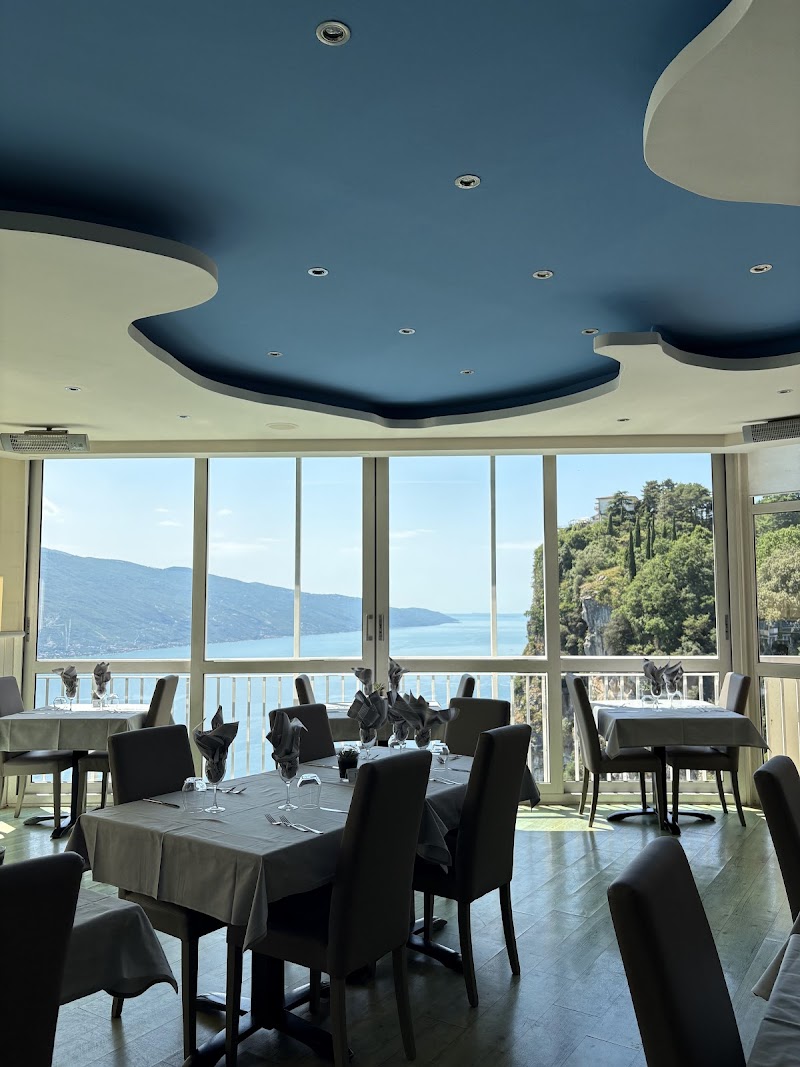 Hotel Ristorante Miralago in Pesaro, Italy