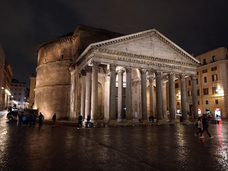 Hotel Santa Chiara in Rome, Italy