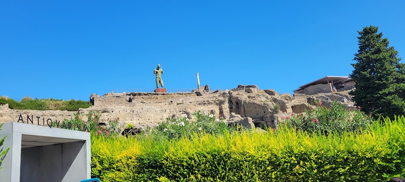 Hotel Vittoria in Caserta, Italy