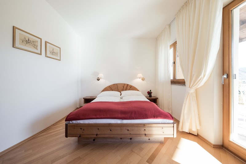 Hotel Weingut Donà in Bressanone, Italy