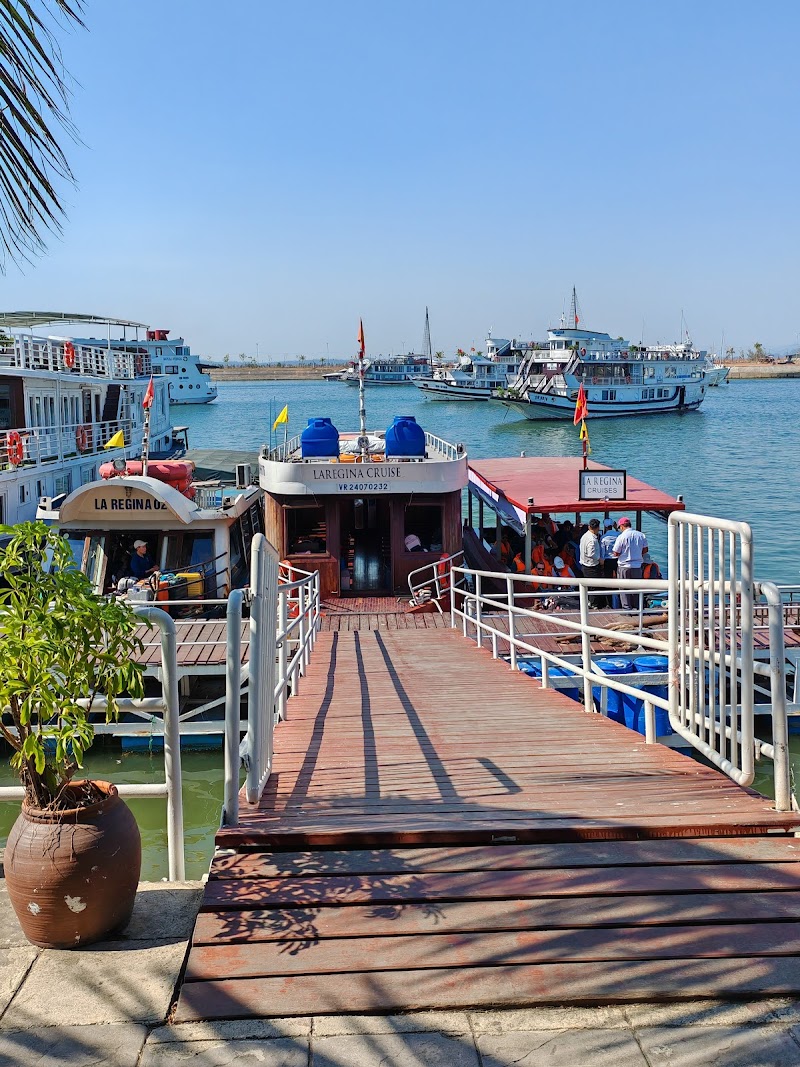 La Regina Legend Cruise in Ha Long, Vietnam