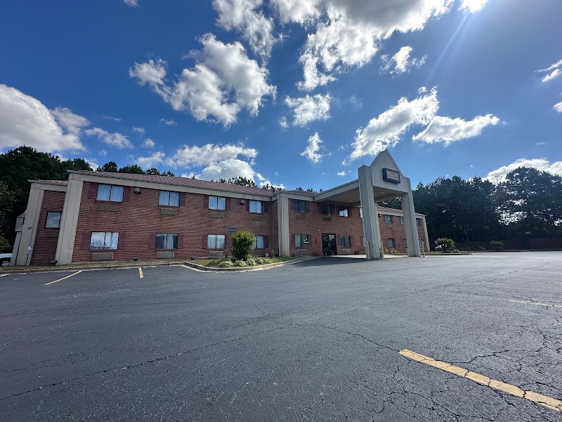 Lamar Inn & Suites in Barnesville, Georgia, United States