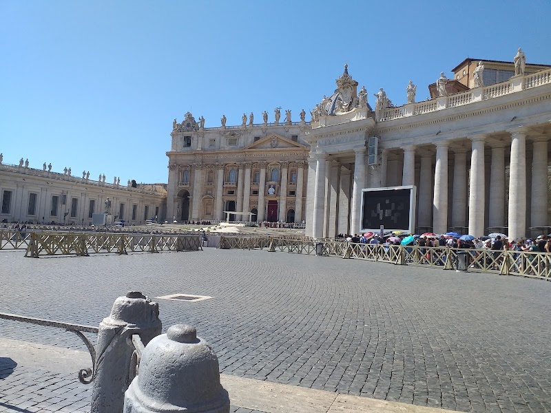 Le Petit Hotel in Monterotondo, Italy