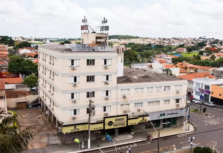 Ônix Hotel in Assis, Brazil