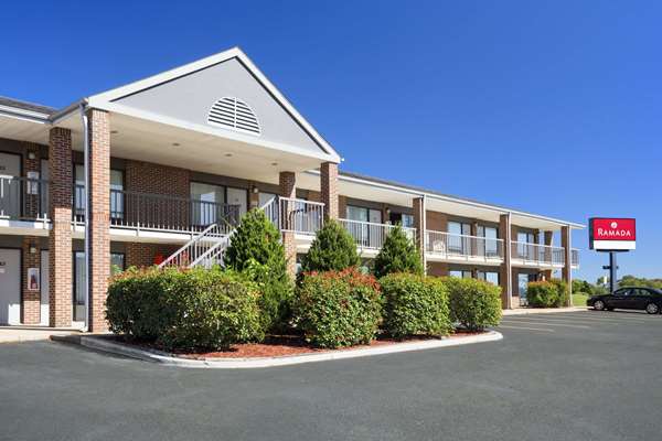 Ramada by Wyndham Batesville in Batesville, Arkansas, United States