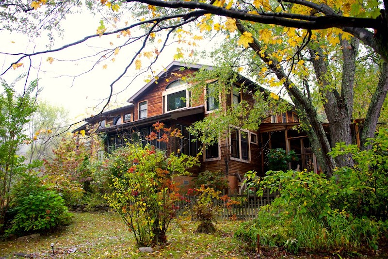 Snug Hollow Farm Bed & Breakfast in Berea, Kentucky, United States