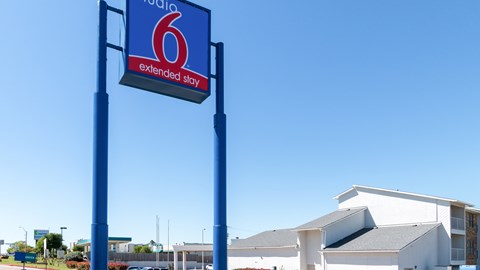 Studio 6 Arlington in Arlington, Texas, United States