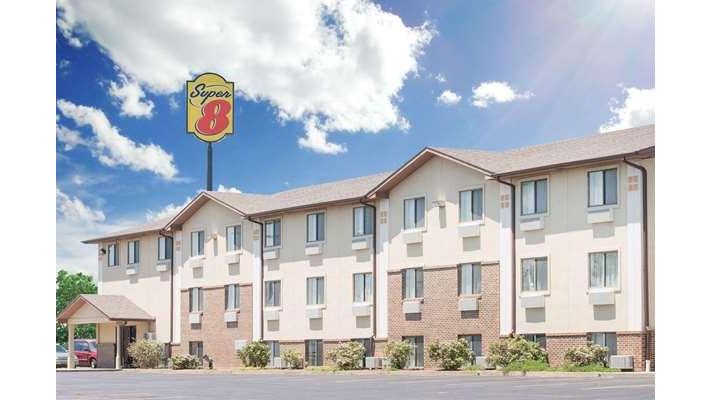 Super 8 by Wyndham Abilene KS in Abilene, Kansas, United States