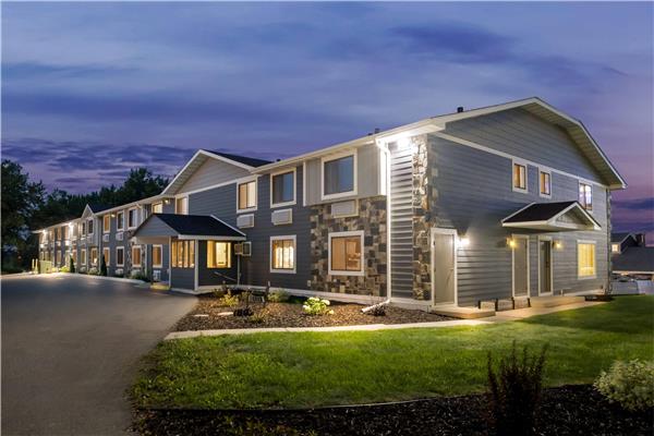 Super 8 by Wyndham Alexandria MN in Alexandria, Minnesota, United States