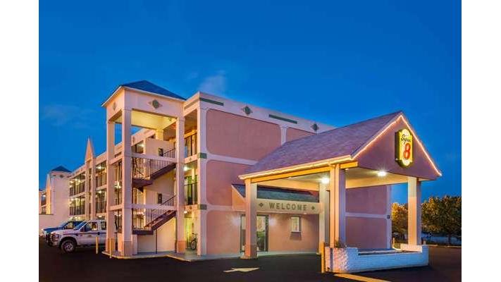 Super 8 by Wyndham Ashland/Richmond in Ashland, Virginia, United States