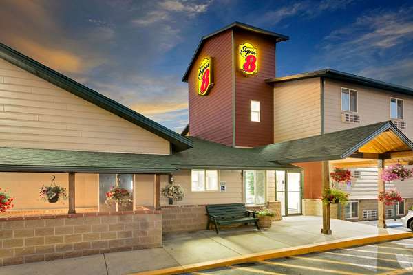 Super 8 by Wyndham Belgrade/Bozeman Airport in Belgrade, Montana, United States