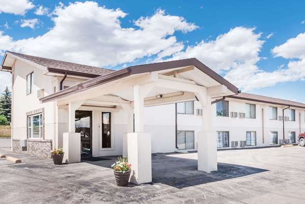 Super 8 by Wyndham Belle Fourche SD in Belle Fourche, South Dakota, United States