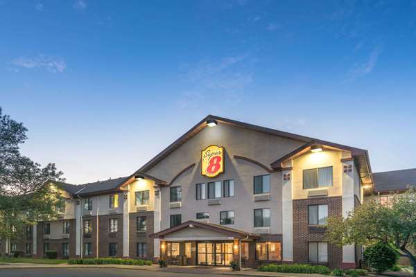 Super 8 by Wyndham Bloomington/Airport in Bloomington, Minnesota, United States
