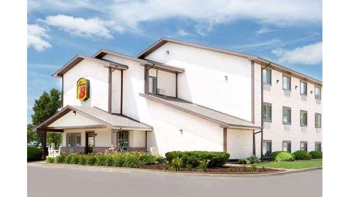 Super 8 by Wyndham Boone NC in Boone, North Carolina, United States