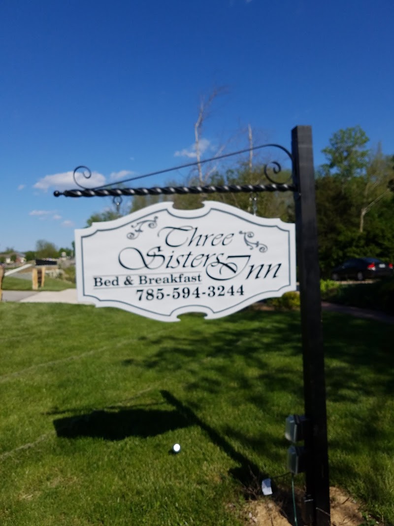 Three Sisters Inn in Baldwin City, Kansas, United States