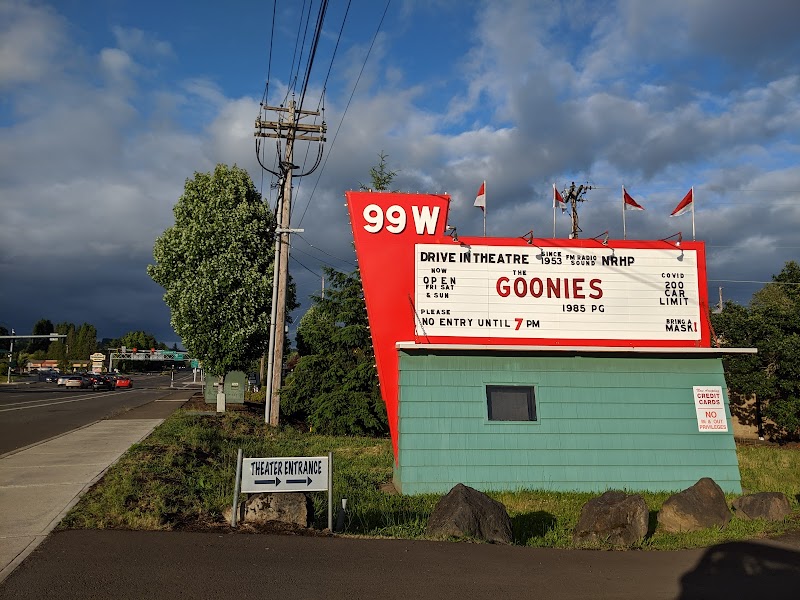 99W Drive-In Motel in Newberg, Oregon, United States