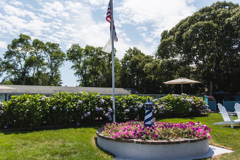 A Beach Breeze Inn in Harwich Port, MA, United States