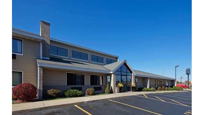 AmericInn by Wyndham Hartford WI in Hartford, Wisconsin, United States