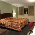 American Inn & Suites