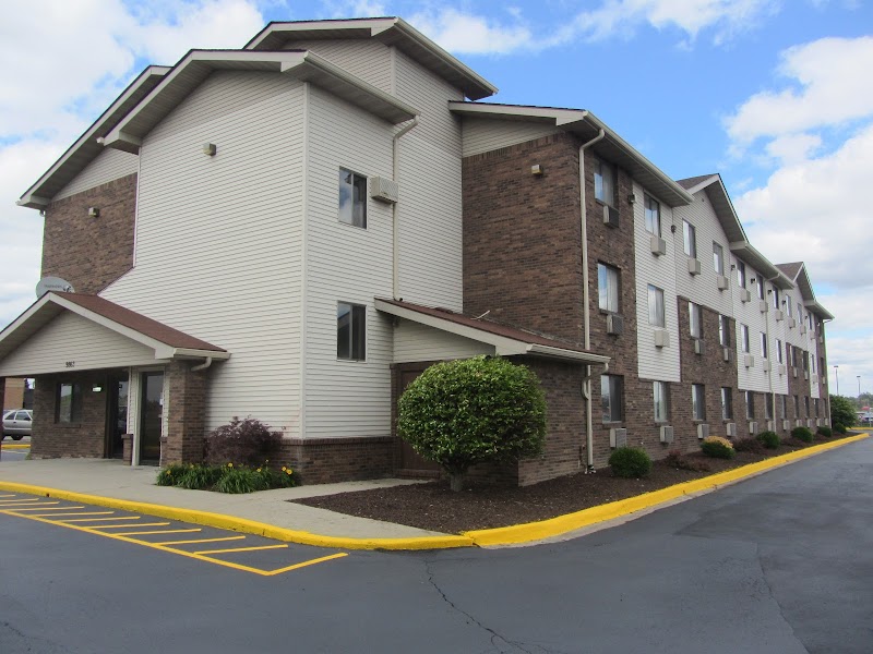 American Inn & Suites Metro Airport in Romulus, Michigan, United States