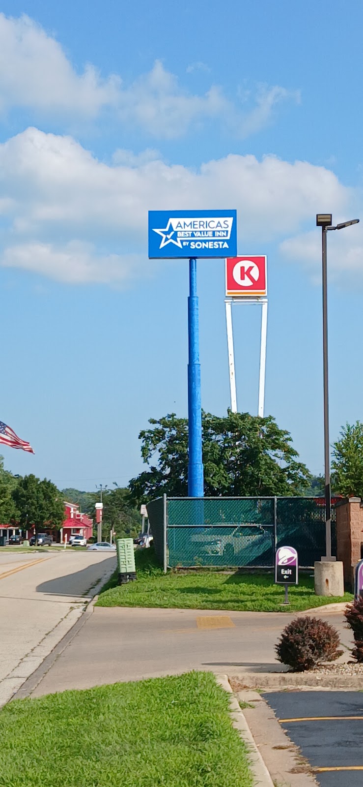 Americas Best Value Inn East Peoria in East Peoria, Illinois, United States