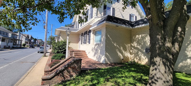 Apple Bin Inn in Lancaster, Pennsylvania, United States