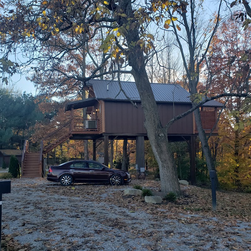 Apple Blossom Inn in Millersburg, Ohio, United States